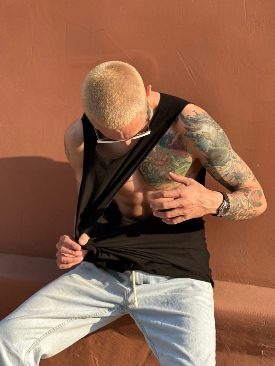 миша tweet media