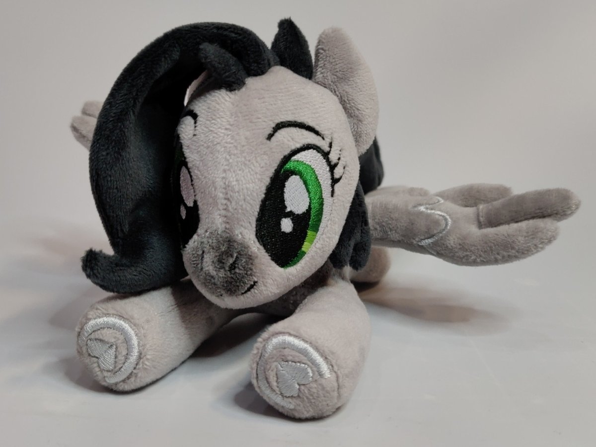 CleverS Plush tweet media