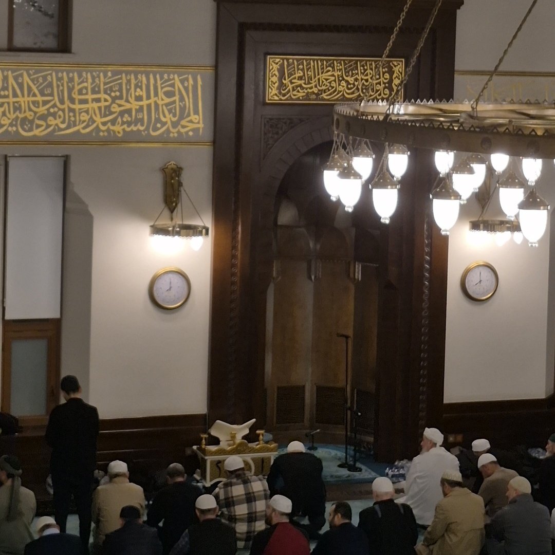 muberraylmzz's tweet photo. hoşçakal gönlümüzün baharı ࣪ ִֶָ☾. https://t.co/jlXx350yF7