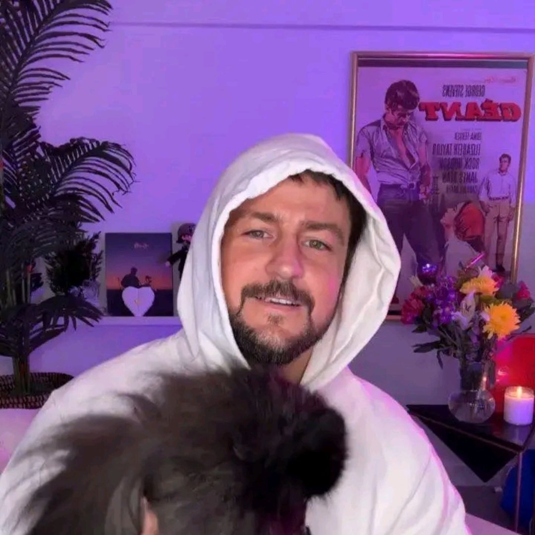tyler22495's tweet photo. No one loves me and Rusty anymore say 𝐘𝐄𝐒 ❤️ if you love Tyler haynes! ♥️♥️ https://t.co/5PqxnvZnyt