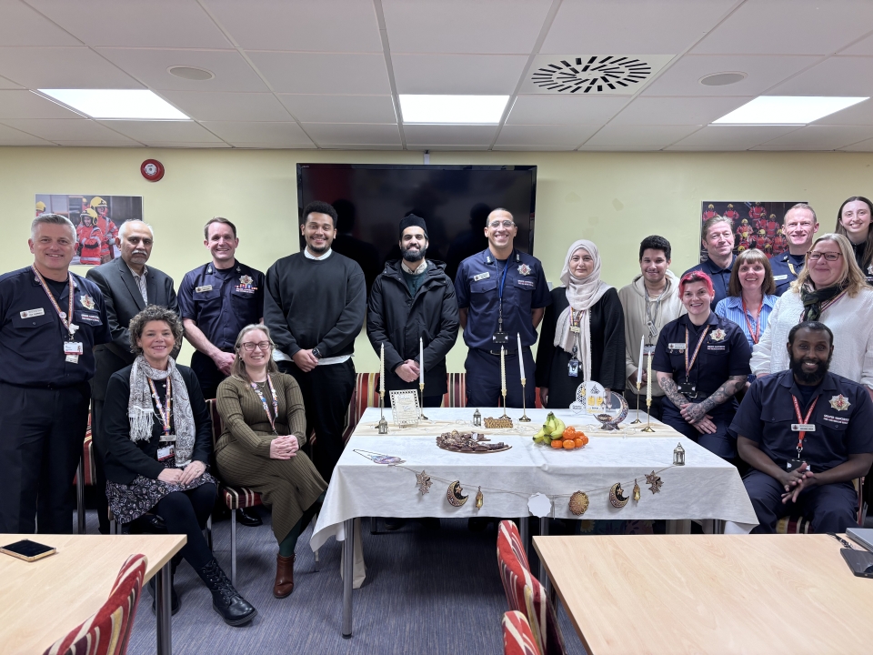 manchesterfire's tweet photo. Wishing a joyful and peaceful Eid Mubarak to everyone who will be celebrating in the coming days.
 
Colleagues at our Headquarters took part in a Share Ramadan event last week. Some staff joined Muslim colleagues fasting for the day, before breaking the fast together at a special Iftar event 💫