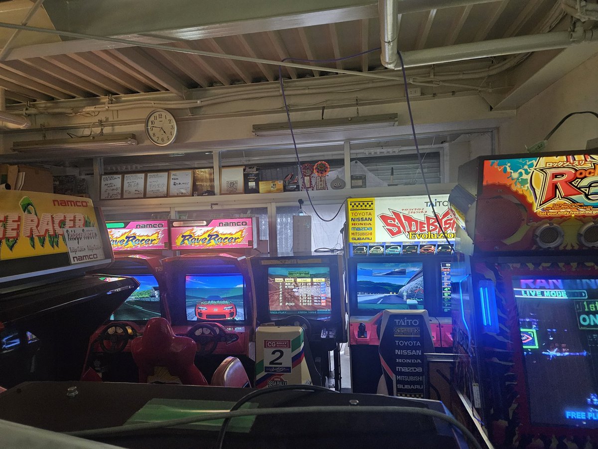 城間 鈴(siroma rin)🔫🚙レトロ寄りゲーム配信者 tweet media