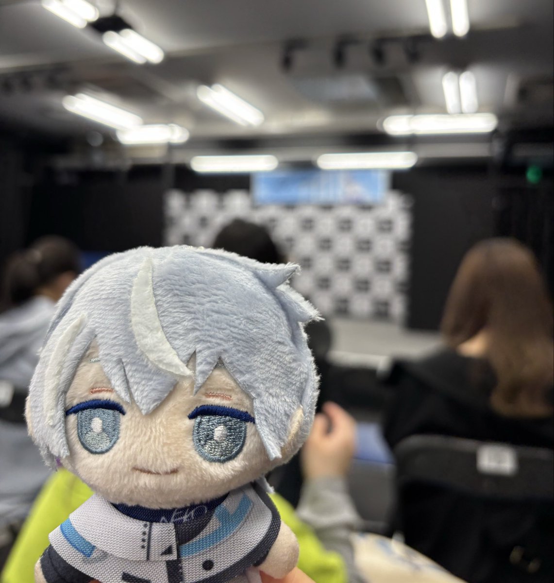 lemontea260712's tweet image. リリイベ楽しかったー！
事前募集の質問コーナーと、じゃんけん大会で勝者にステッカーのプレゼント！最後の最後で負けちゃった🥹
握手&amp;amp;お渡し会、緊張したー💦
手が綺麗で柔らかくてモチモチでした🖐🏻
そうのマーチ、そうちゃんからもらったよ！もったいなくて食べれないー
レポはALTに
#Sou