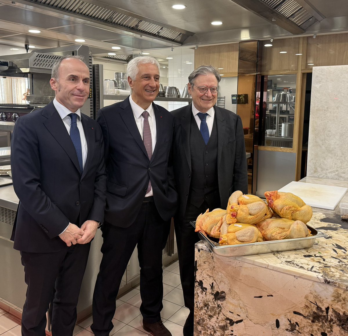 Dritan Tola tweet media