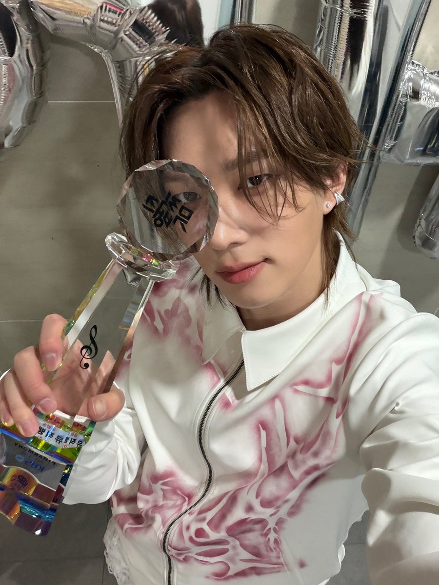 P1Harmony tweet media