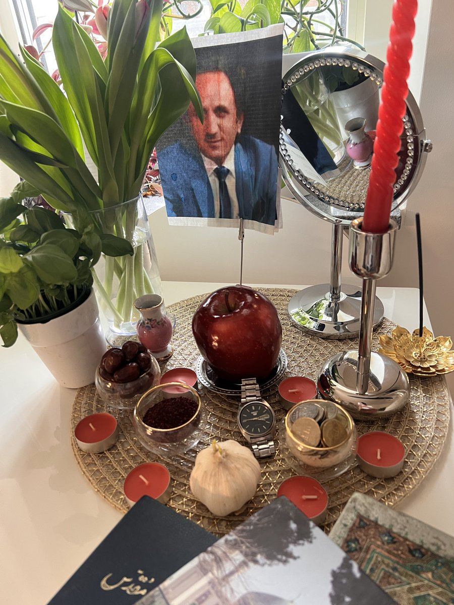 realLili7777's tweet photo. #نوروز ۵۴۲۹ بر لیدر عزیزم و پارسیان مبارک ☘️🎊💥
@realkingofpars ❤️ https://t.co/nVzjIIwzTq