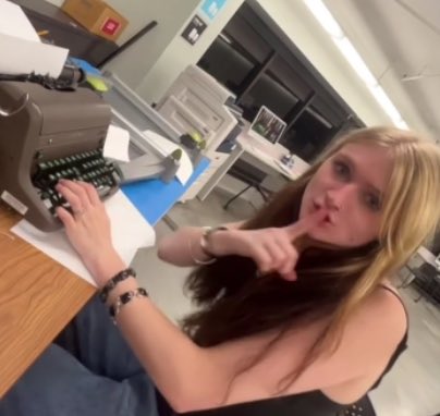 🧟🌸Alex Floarea🌸🧟 tweet media