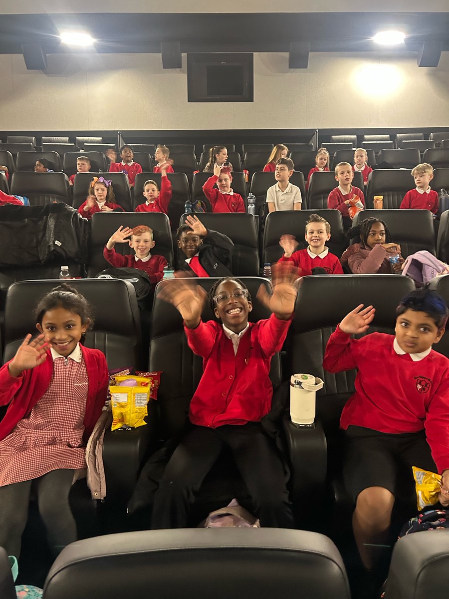 Lee Chapel Primary School tweet media