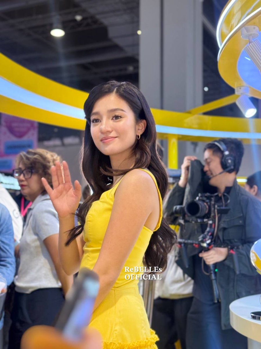 If sunshine had a face, it’d be her 💛

#BelleMariano