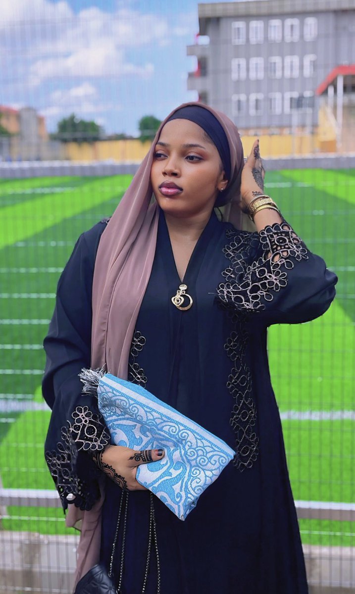 DAMOLA✨ tweet media