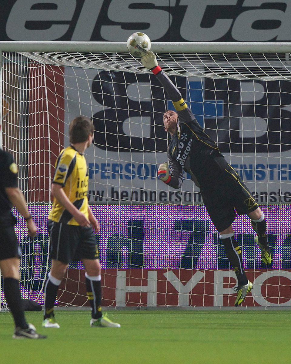 NAC Breda 💛🖤 tweet media