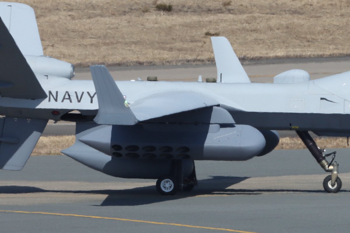 battletank2010's tweet photo. 2026.3.20 RJSM
MQ-9が三沢初フライト
ソノブイポッドを両脇に抱えて離陸 https://t.co/wKAmKWXzTi