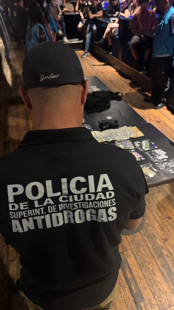 Vía Szeta tweet media