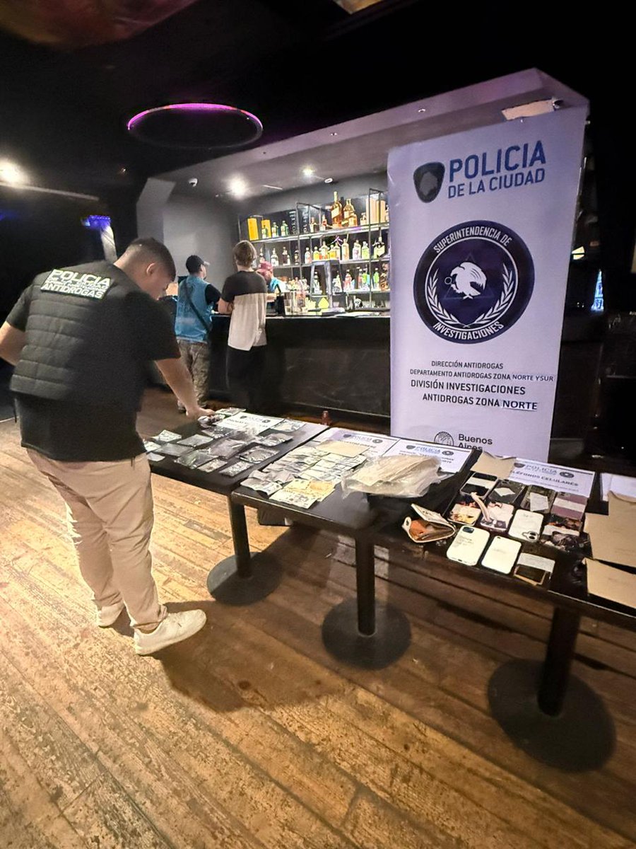 Vía Szeta tweet media