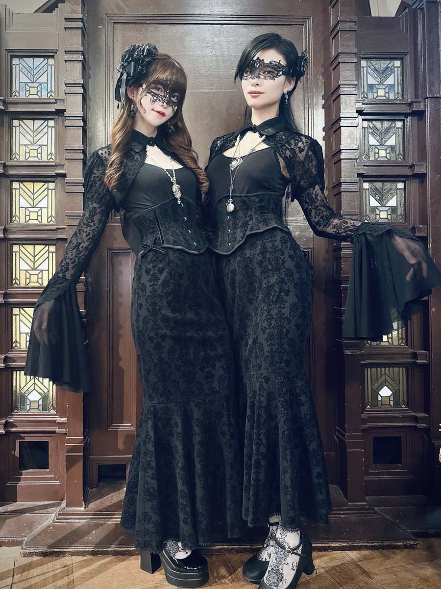 𝔞𝔟𝔦𝔩𝔩𝔢𝔱𝔞𝔤𝔢 𝔖𝔭𝔯𝔦𝔫𝔤 𝔪𝔞𝔰𝔮𝔲𝔢𝔯𝔞𝔡𝔢 AKIRA
