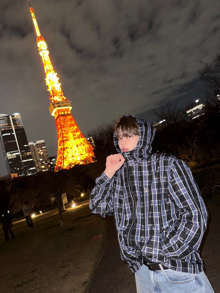 LEOZ SOLACE tweet media