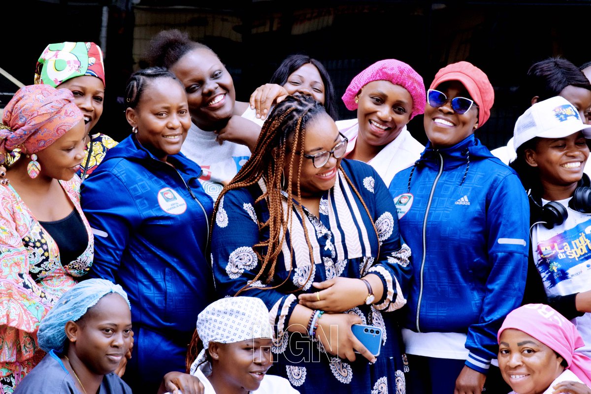 GRC_VBG's tweet photo. Hello ! à l'occasion du #8Mars, la Présidente du #GRCVBG a échangé avec les femmes de l'Hôpital de Patra à Pointe-Noire. Au cœur des débats : égalité, condition féminine et lutte contre les #VBG.
Chaque petite action compte pour le changement ! ✊💪
#Mars2026 #Egalite https://t.co/w2zgCb7sRU