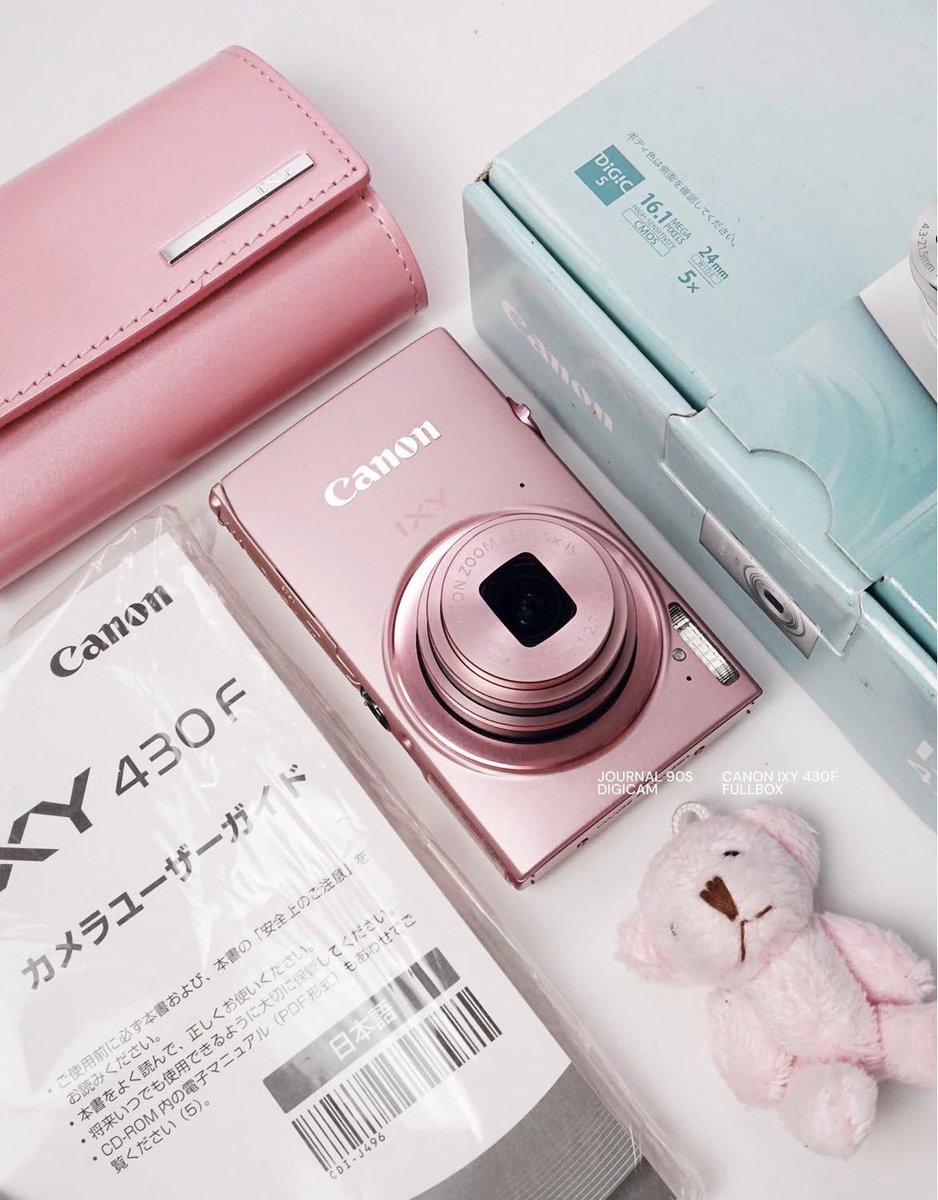 rily__xx99's tweet photo. やば。デジカメってこんなに可愛いんだ。ケース？もドタイプすぎる。 https://t.co/RTuON3CPMD