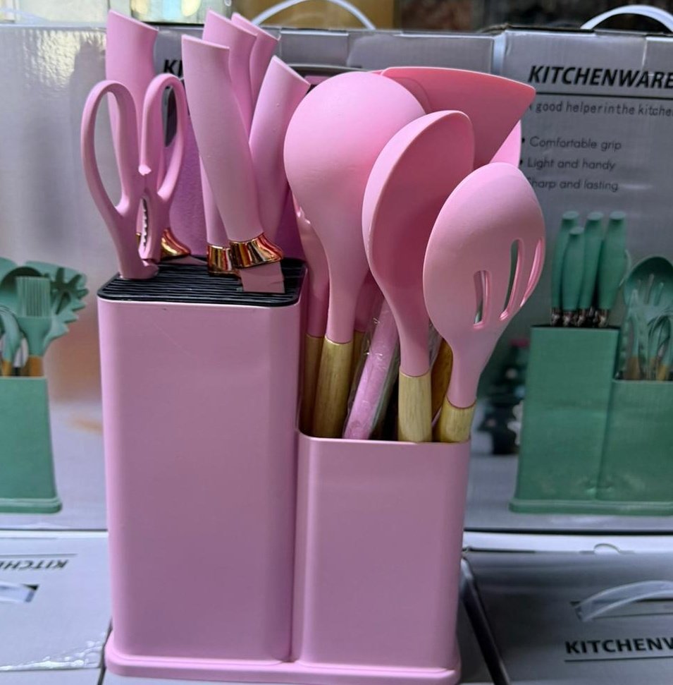 AtienoFrancie tweet media