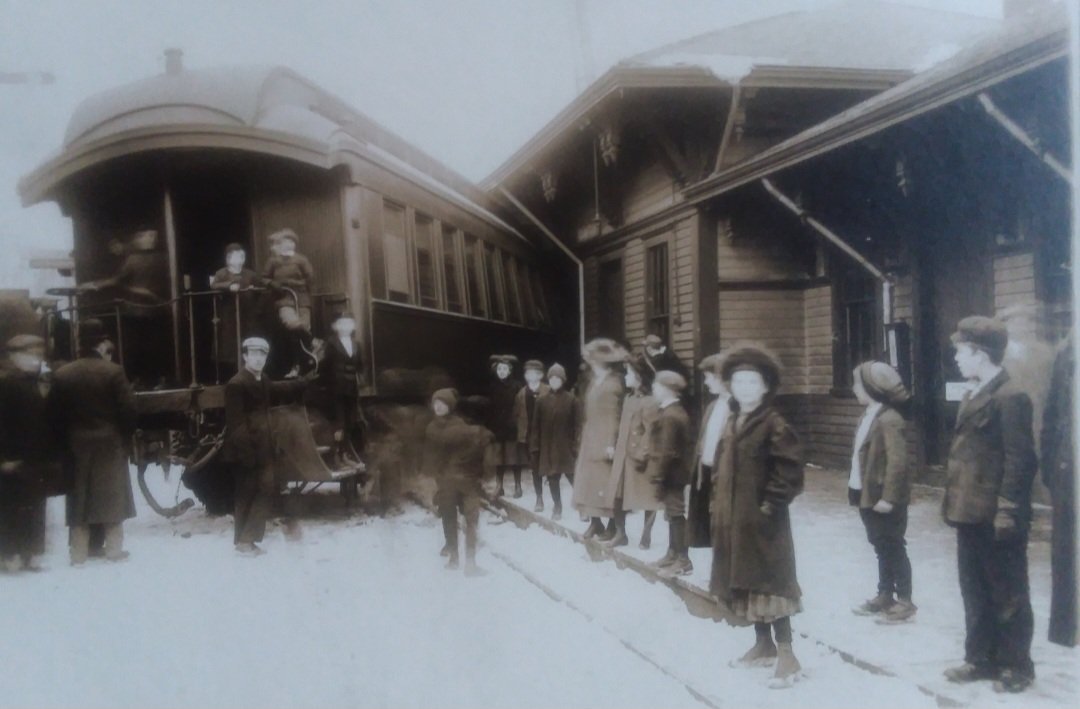 Clinton History tweet media