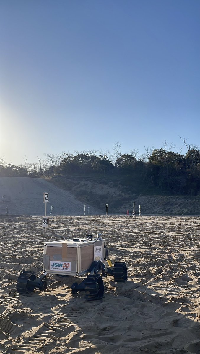 SARD_CANSAT's tweet photo. 鳥取ローバーチャレンジ1日目無事終了しました！
自律走行では大きなクレーターを3つも乗り越えることが出来ました！
2日目も引き続き頑張りますので応援のほどよろしくお願い致します！

#鳥取ローバーチャレンジ 
#TRC2026 https://t.co/FIi7KzTyxX