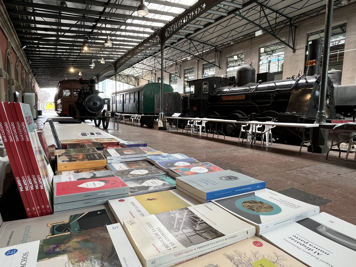 edicionesTrabe tweet media