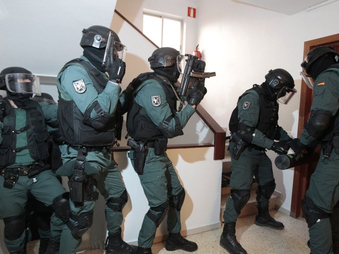 Guardia Civil tweet media