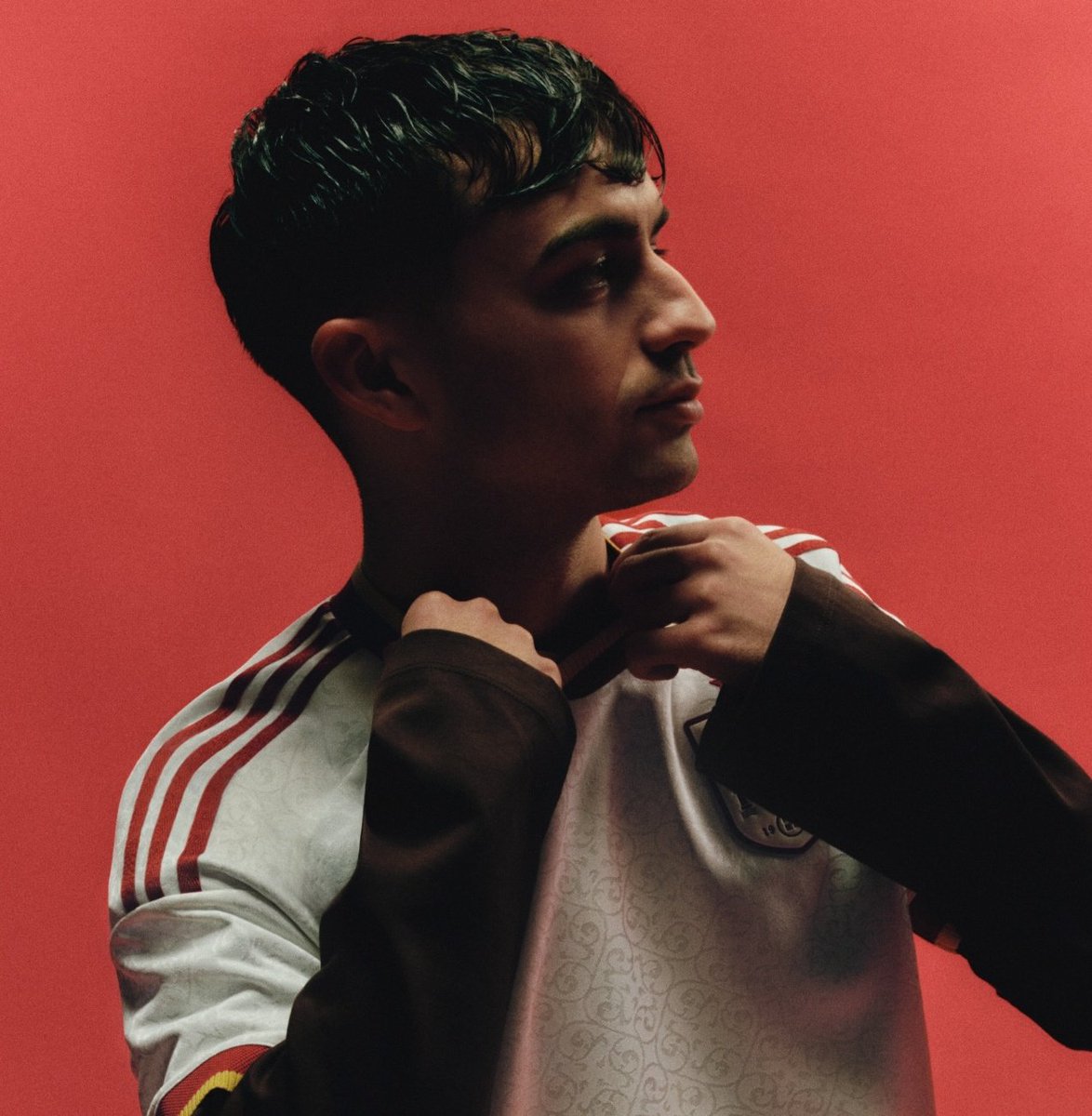 Nariz do Pedri tweet media