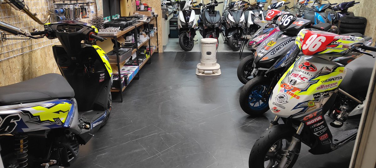 Moto Racing Base SCOOT tweet media