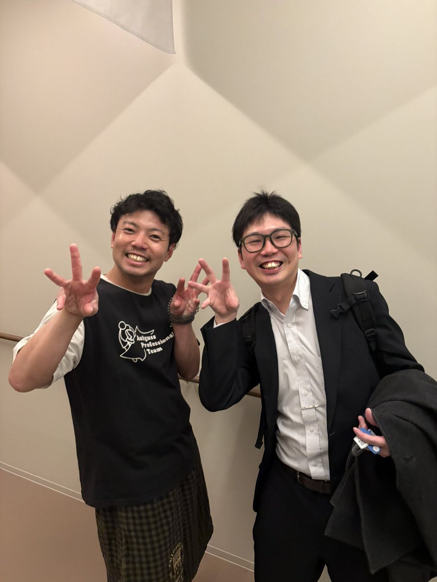 gbusterg's tweet photo. 昨日はやっと行けましたよ！
高輪サウナス！

参加無料だったので
スター諸星さんのアウフグース✨️

素敵な香りで身体の中から温まる
春一番を感じる強い風で花粉症も吹き飛んだかも、、

帰り際にお会いして一緒にキラーン✨️

#高輪サウナス  #サ活 https://t.co/ljwX1bJTQA