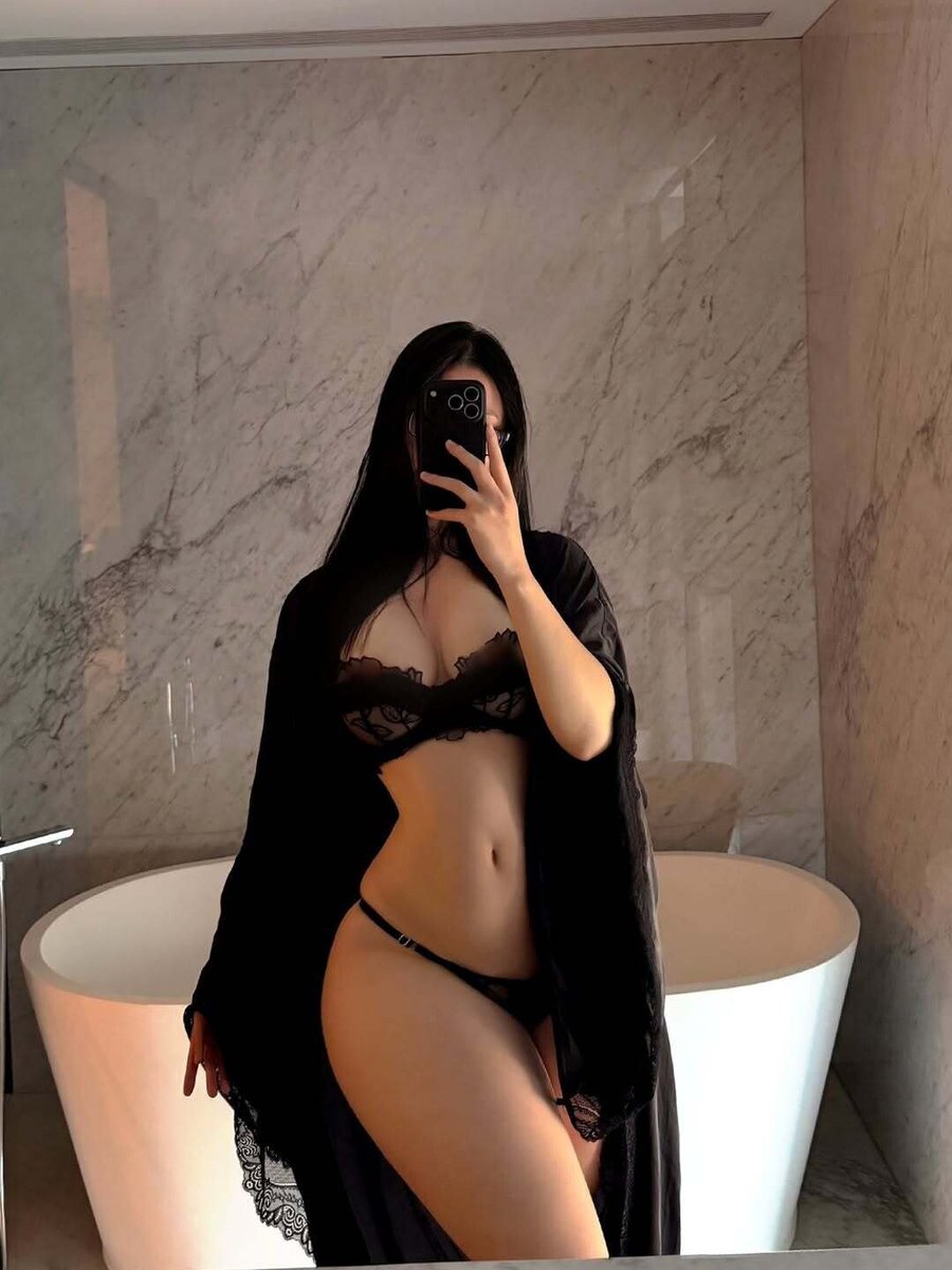 BaddieVault tweet media