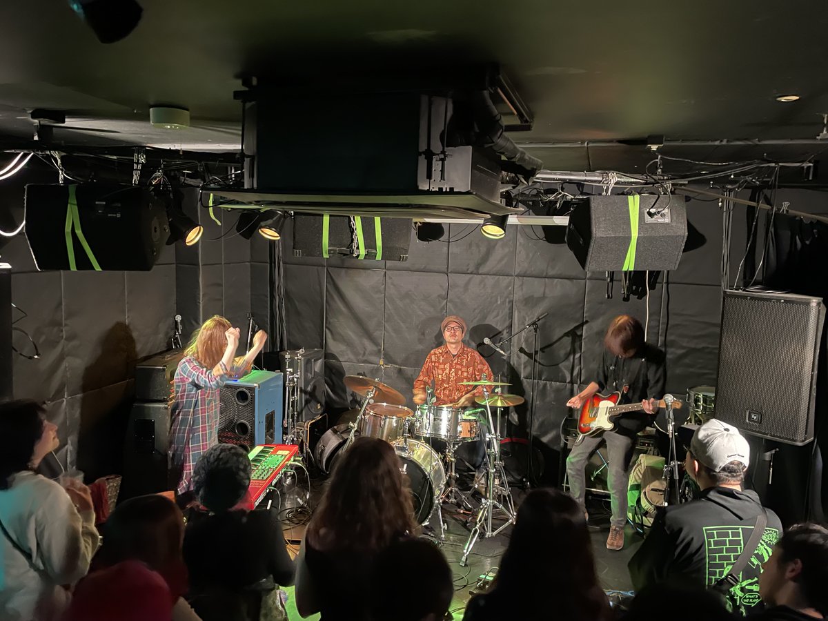 MERRY-GO-ROUND tweet media