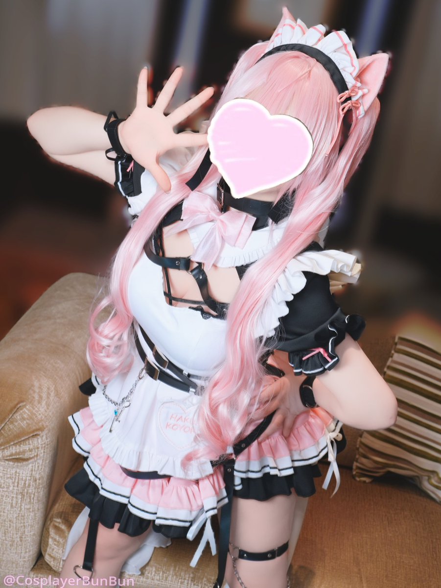 ぶんちゃん - ピンク髪狐耳メイドコスプレ