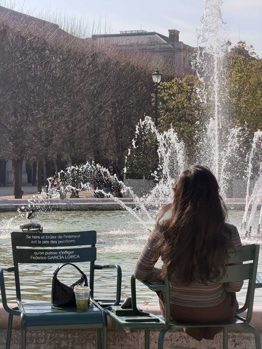 優雅なる闇の中共に踊ろう tweet media