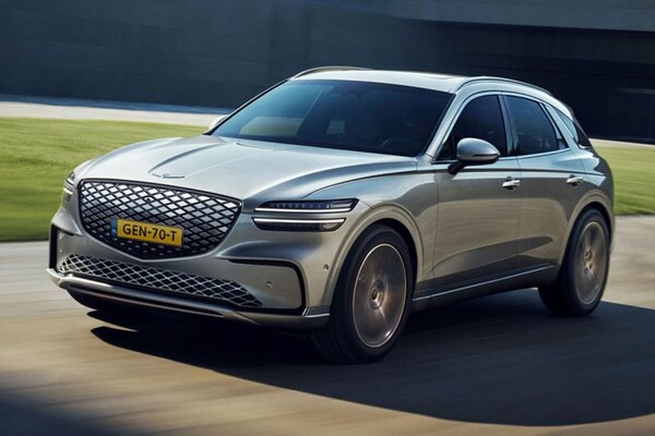 AutoWeek tweet media