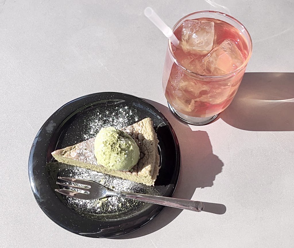 𝜗𝜚˚⋆ tweet media