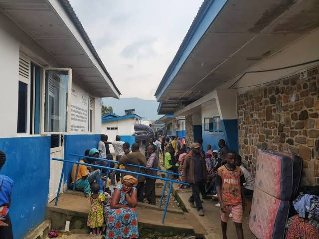 mediacongo's tweet photo. Alerte sanitaire à #Masisi: De nombreux enfants de moins de 5 ans souffrent de malnutrition et de #Paludisme à #Remeka. La crise est aggravée par une rupture d'intrants médicaux et l'impossibilité financière des familles d'assurer les transferts dans cette partie du #NordKivu sous occupation des #RDF/#M23