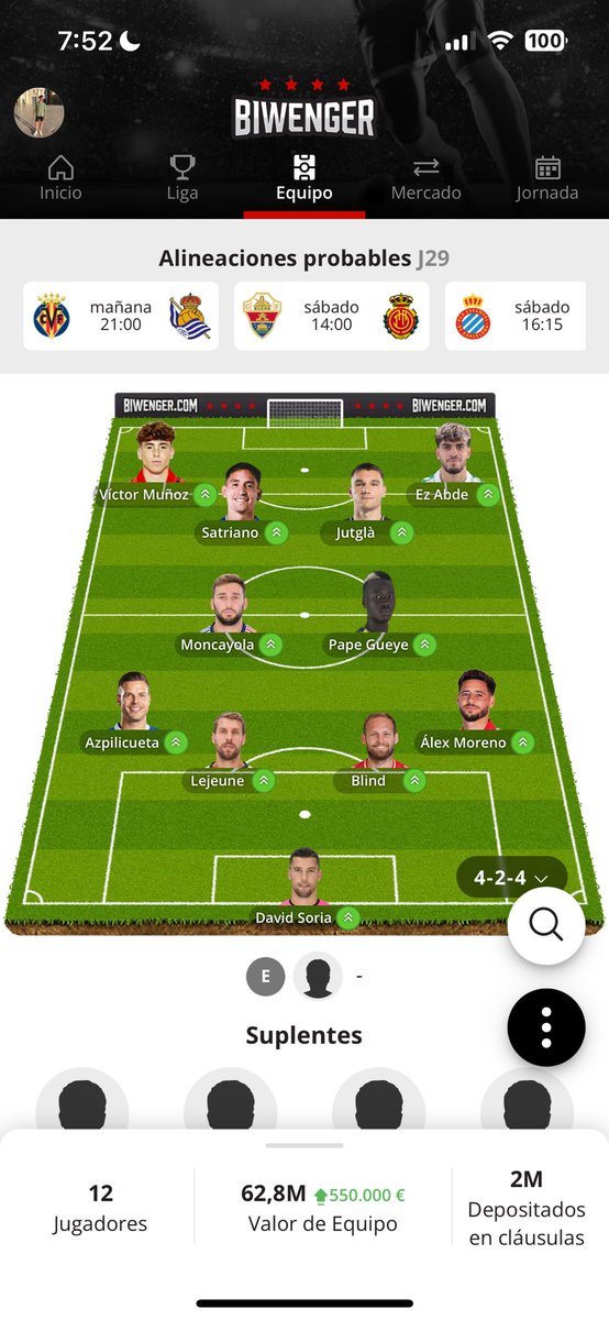 laplan10's tweet photo. @DudasFootball @DudasBiwenger @JornadaPerfecta A quien quito para lewandowski? Fichar a juan iglesias cambiando por alguien? https://t.co/rbIbFYOaTc