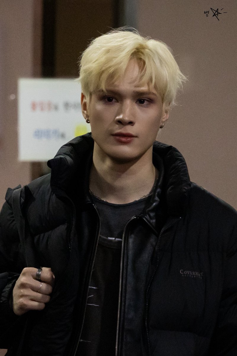 ๋ณ-๐๐๐๐๐- tweet media