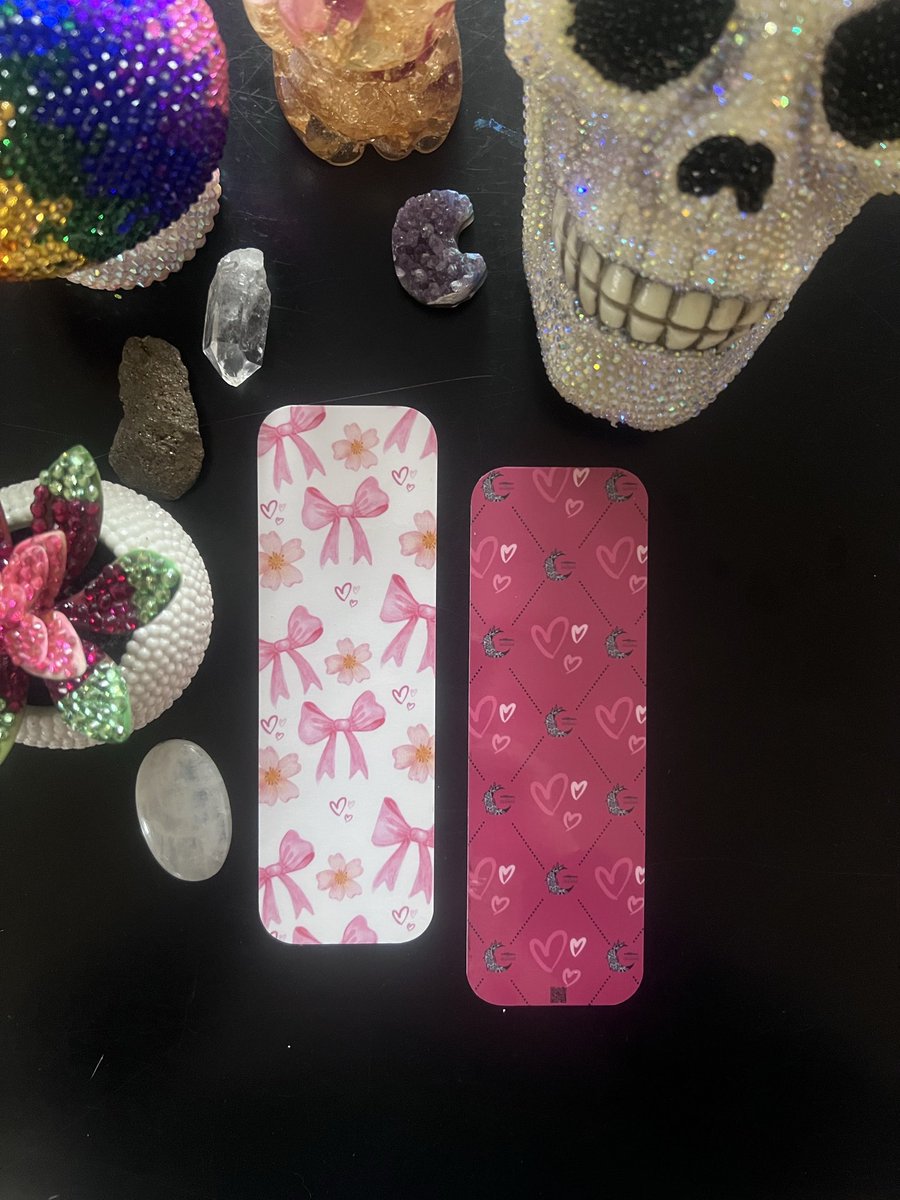 wildflowerxox's tweet photo. new bookmarks
now available https://t.co/PcsCclAvkS