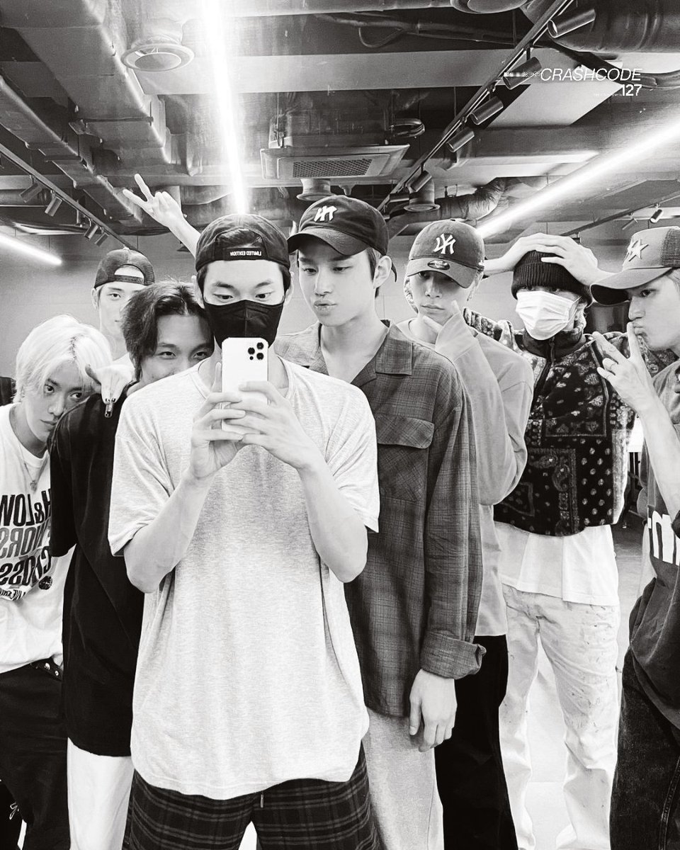 DOYOUNG. tweet media