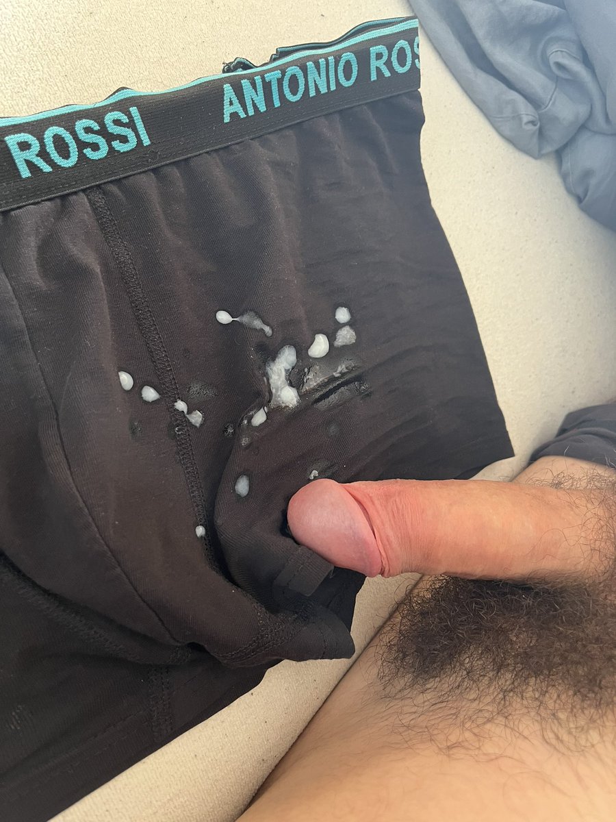 bushytwink tweet media