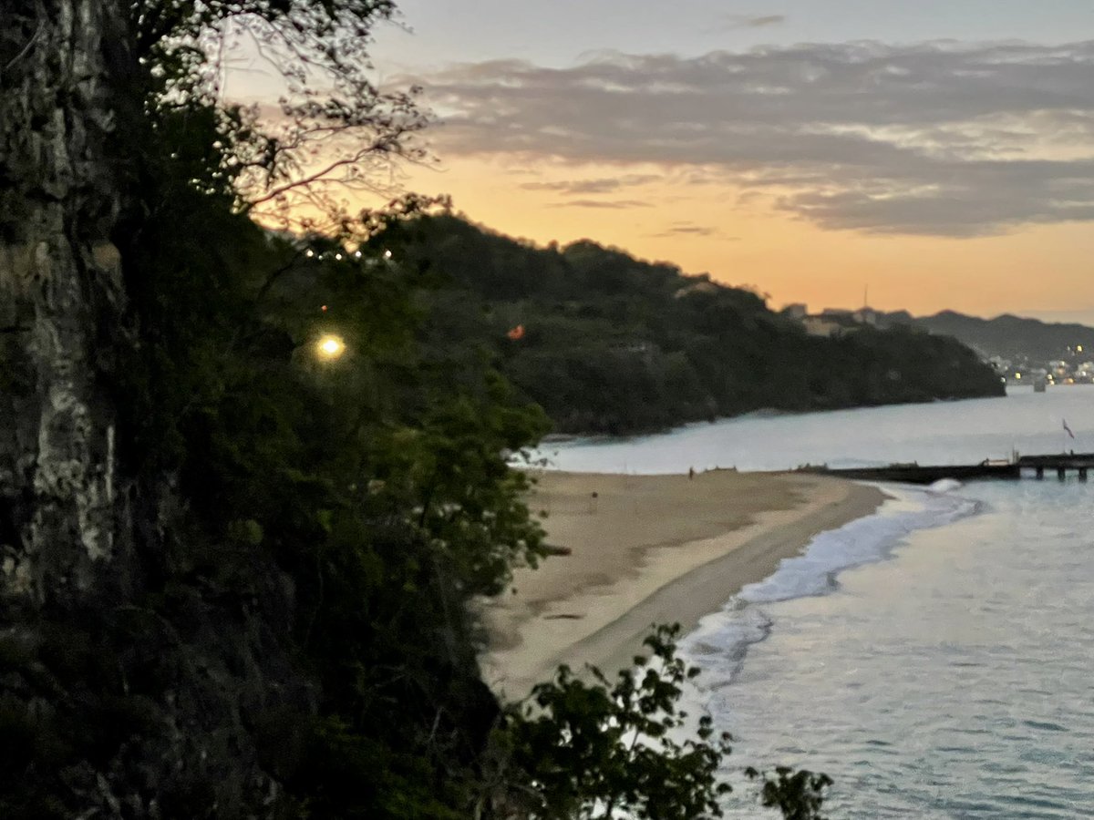 CRASH BOAT RAY tweet media