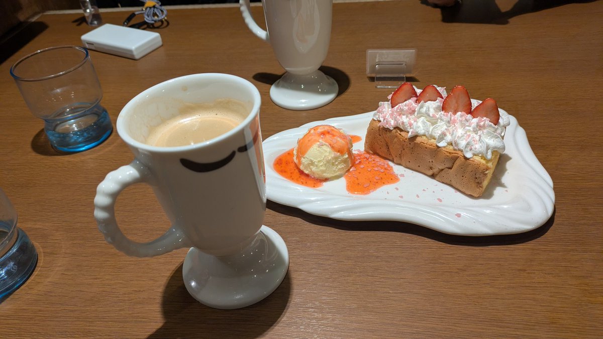 Trionworld121's tweet photo. 今日の夕食です😊

びっくりドンキーです。
時々このフォンデュチーズバーグが無性に食べたくなります。

仙台の街中に来ましたが旅行客多いですね。
欧米人多い印象。
良い感じです😊 https://t.co/Iq4UJw8XtY