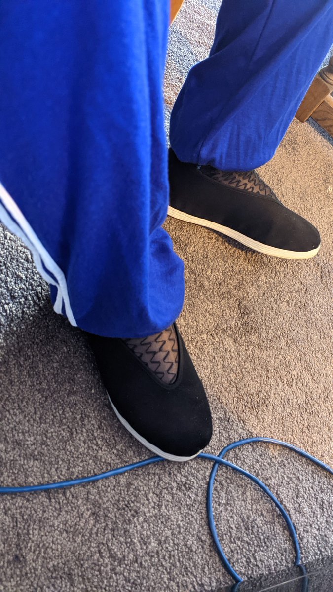 eciejfvciiwndieyrhvuerybveiudcwocjwmdo tweet media