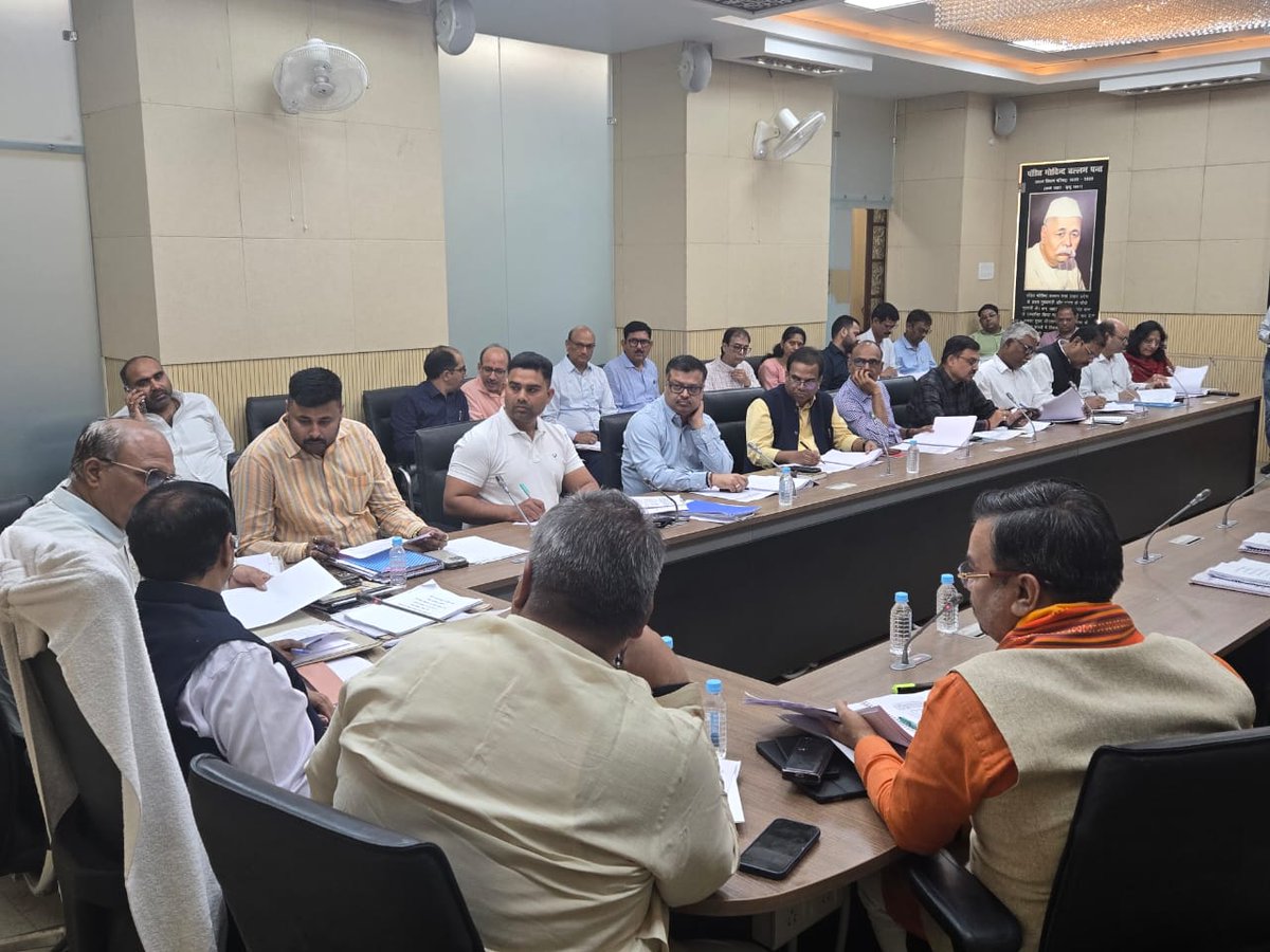 ASHOK KUMAR AGARWAL MLC(मोदी का परिवार) tweet media