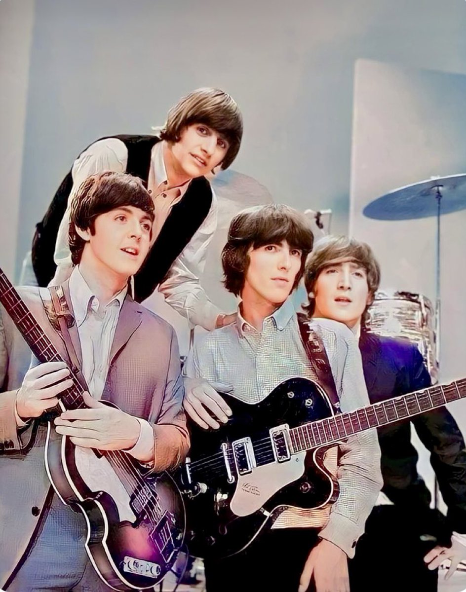 Beatles Tours London tweet media