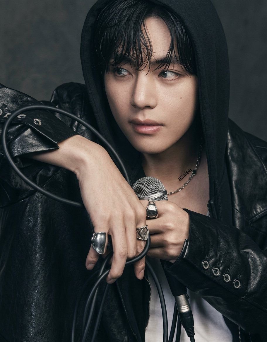 Taehyung Naver tweet media