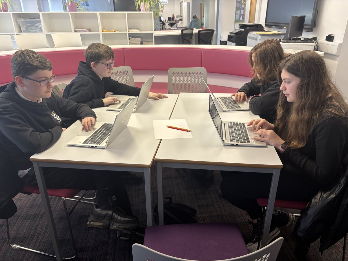 KilwAcad ICTBusiness tweet media