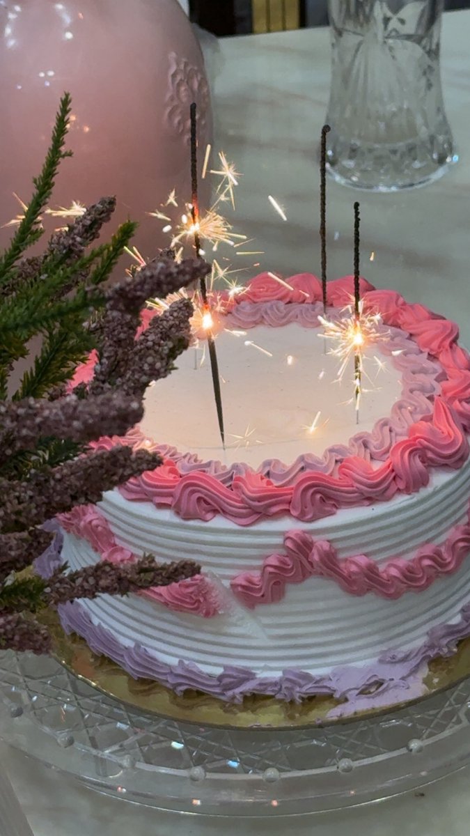 se_z25's tweet photo. ليالي العيد السعيد🩷 https://t.co/i880iIoeTj